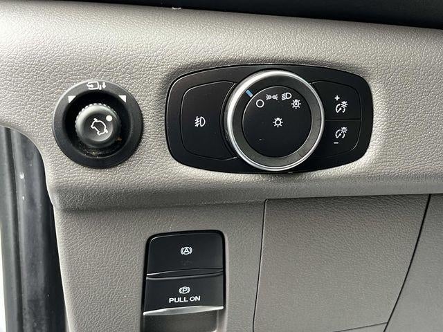 2023 Ford Transit Passenger Wagon T-350 148" Low Roof XLT RWD