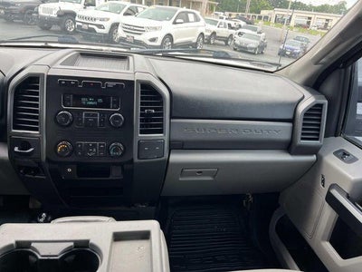2019 Ford Super Duty F-450 DRW XL 4WD Crew Cab 179" WB 60" CA
