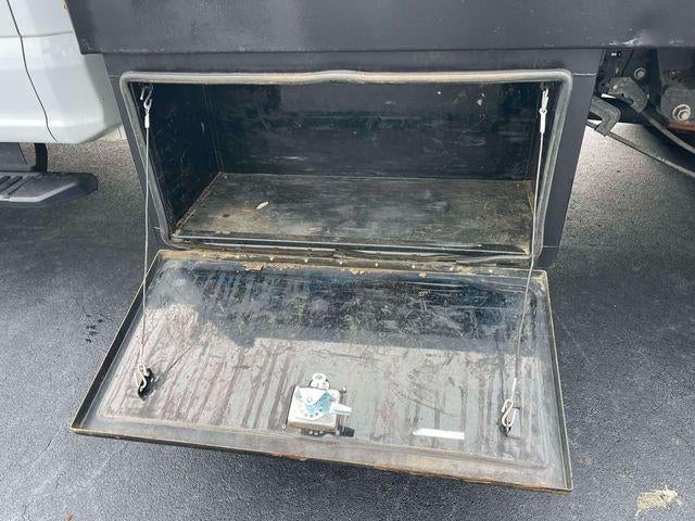 2022 Ford Super Duty F-450 DRW XL 4WD Crew Cab 179" WB 60" CA