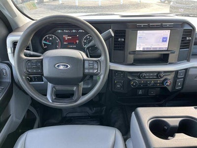 2024 Ford Super Duty F-350 DRW XL 4WD Crew Cab 179" WB 60" CA