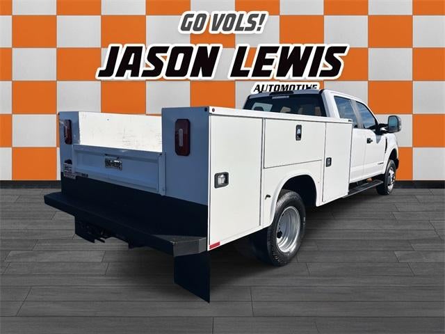 2022 Ford Super Duty F-350 DRW XL 4WD Crew Cab 179" WB 60" CA