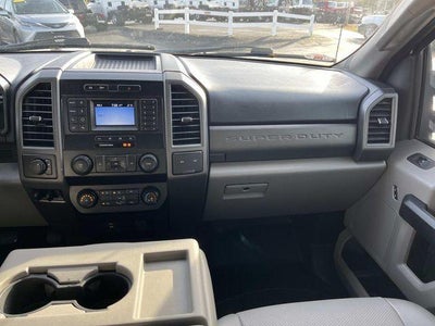 2020 Ford Super Duty F-350 DRW XL 4WD Crew Cab 179" WB 60" CA