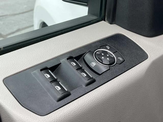 2021 Ford Super Duty F-350 DRW XL 4WD Crew Cab 179" WB 60" CA