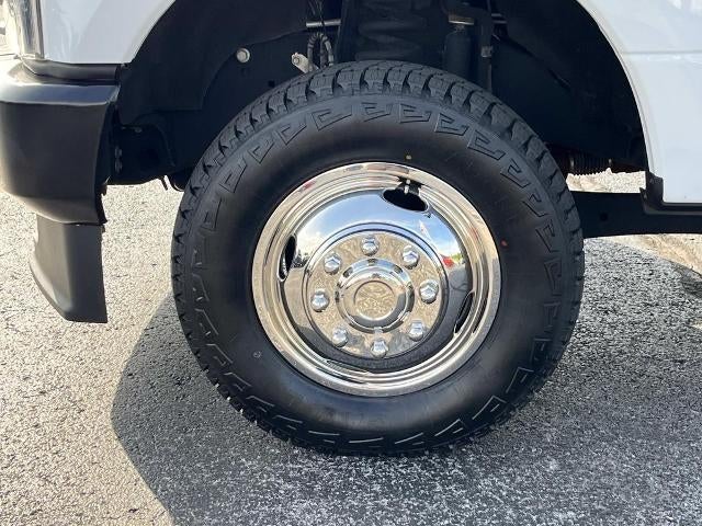 2021 Ford Super Duty F-350 DRW XL 4WD Crew Cab 179" WB 60" CA