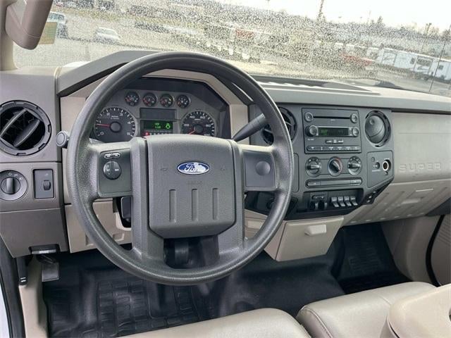 2008 Ford Super Duty F-550 DRW 2WD Reg Cab 141" WB 60" CA XL