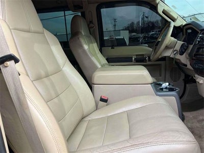 2008 Ford Super Duty F-550 DRW 2WD Crew Cab 176" WB 60" CA Lariat