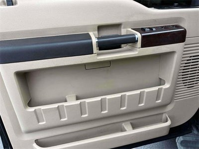 2008 Ford Super Duty F-550 DRW 2WD Crew Cab 176" WB 60" CA Lariat