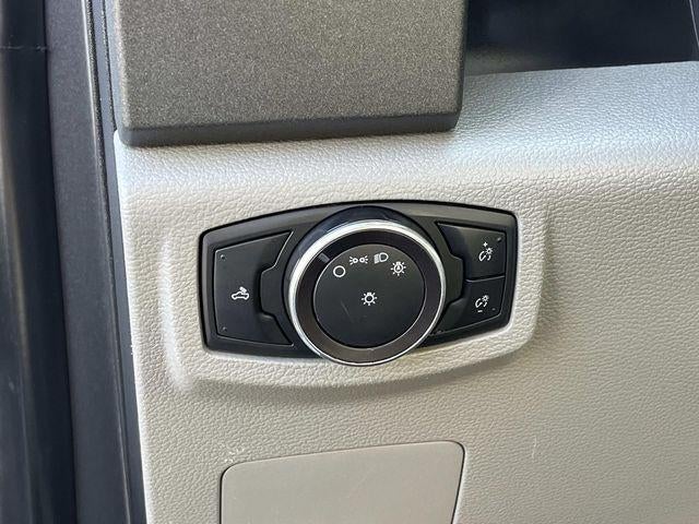 2017 Ford Super Duty F-250 SRW XL 2WD Reg Cab 8' Box