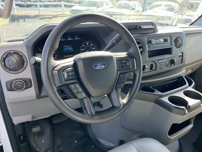 2022 Ford E-Series Cutaway E-350 SRW 138" WB