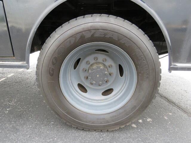 2008 Ford Super Duty F-450 DRW 4WD Crew Cab 176" WB 60" CA XL