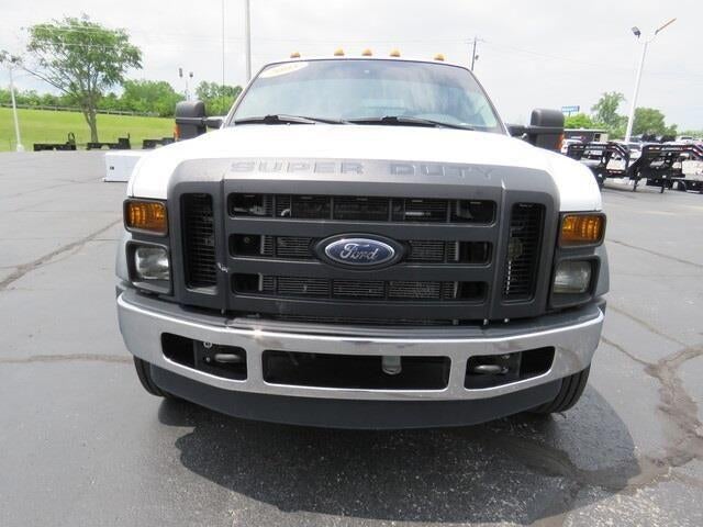 2008 Ford Super Duty F-450 DRW 4WD Crew Cab 176" WB 60" CA XL