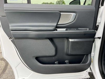 2025 Ford Expedition Max Platinum 4x4