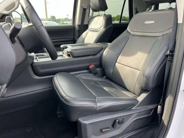 2025 Ford Expedition Max Platinum 4x4