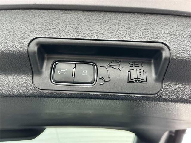 2023 Ford Explorer XLT 4WD