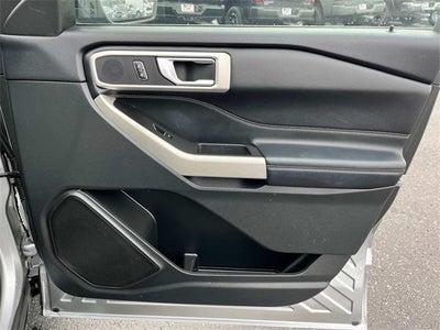 2023 Ford Explorer XLT 4WD