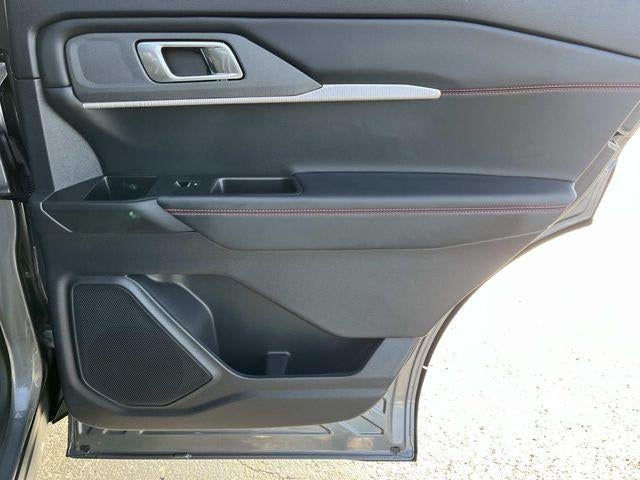2025 Ford Explorer ST-Line 4WD