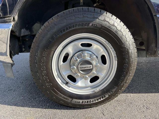 2022 Ford Super Duty F-250 SRW XL 2WD Crew Cab 6.75' Box