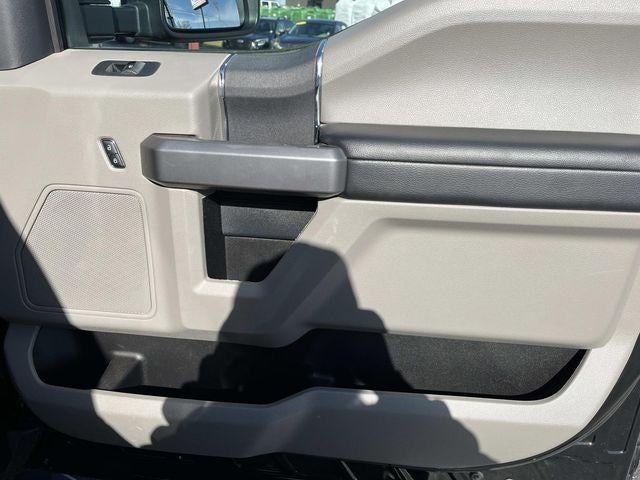 2022 Ford Super Duty F-250 SRW XLT 4WD Crew Cab 6.75' Box