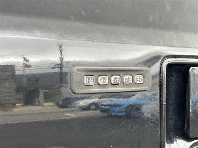 2011 Ford Super Duty F-250 SRW 4WD Crew Cab 6-3/4 Ft Box Lariat