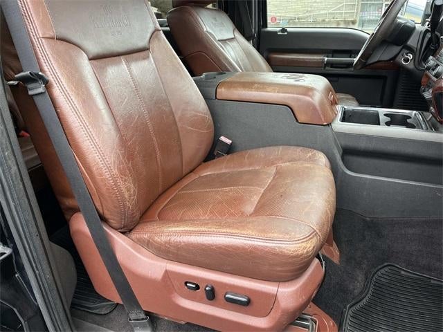 2011 Ford Super Duty F-250 SRW 4WD Crew Cab 6-3/4 Ft Box Lariat