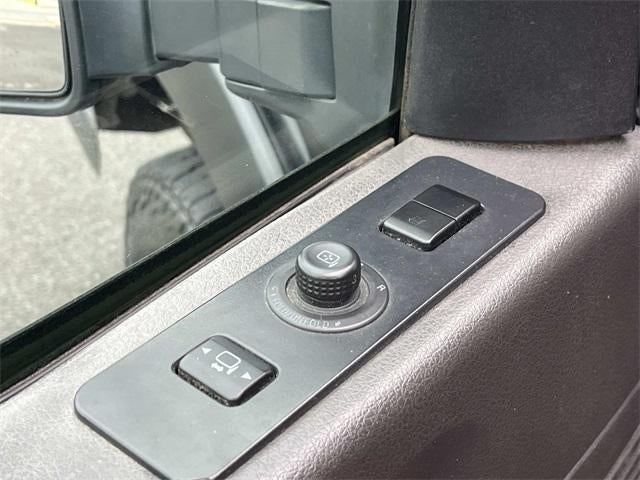 2011 Ford Super Duty F-250 SRW 4WD Crew Cab 6-3/4 Ft Box Lariat