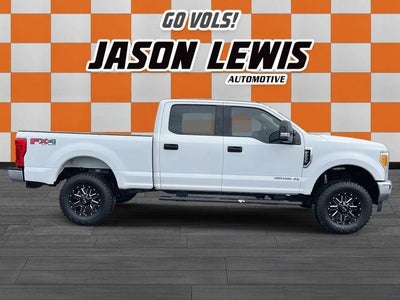 2017 Ford Super Duty F-250 SRW XLT 4WD Crew Cab 6.75' Box