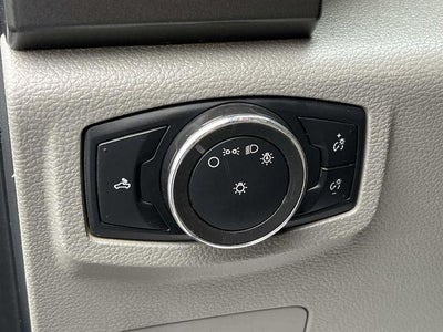 2017 Ford Super Duty F-250 SRW XLT 4WD Crew Cab 6.75' Box