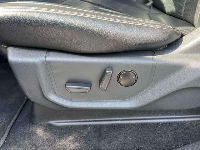 2022 Ford Super Duty F-250 SRW LARIAT 4WD Crew Cab 6.75' Box