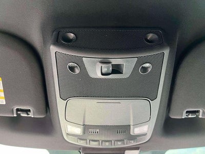 2022 Ford Super Duty F-250 SRW LARIAT 4WD Crew Cab 6.75' Box