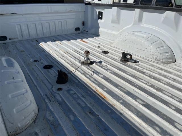 2017 Ford Super Duty F-350 SRW XL 4WD Crew Cab 6.75' Box