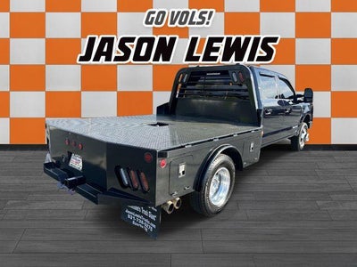 2022 Ford Super Duty F-350 DRW LARIAT 4WD Crew Cab 8' Box
