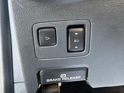 2022 Ford Super Duty F-350 DRW LARIAT 4WD Crew Cab 8' Box
