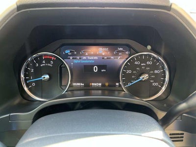 2022 Ford Super Duty F-350 DRW LARIAT 4WD Crew Cab 8' Box
