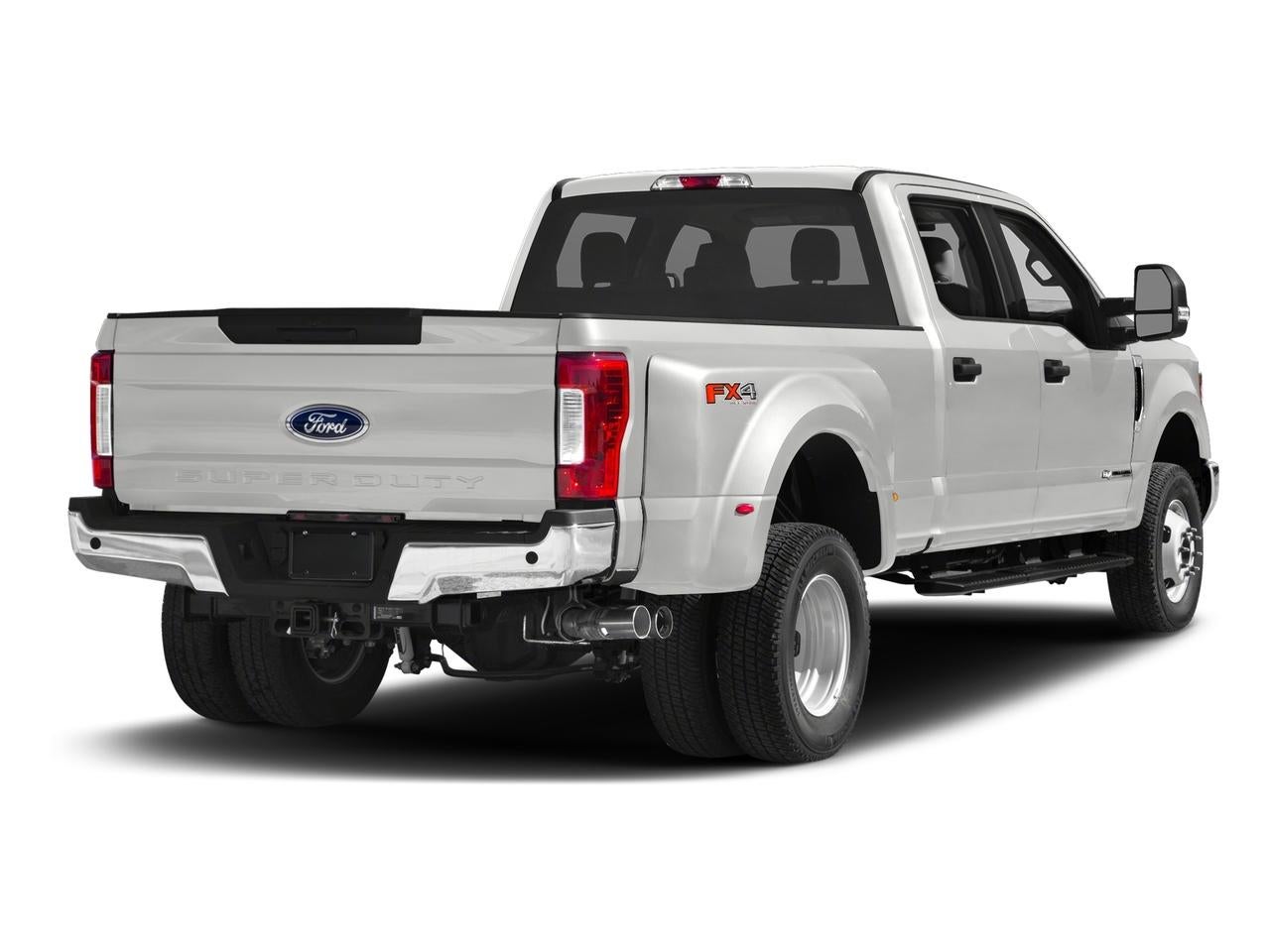 2017 Ford Super Duty F-350 DRW XLT 4WD Crew Cab 8' Box