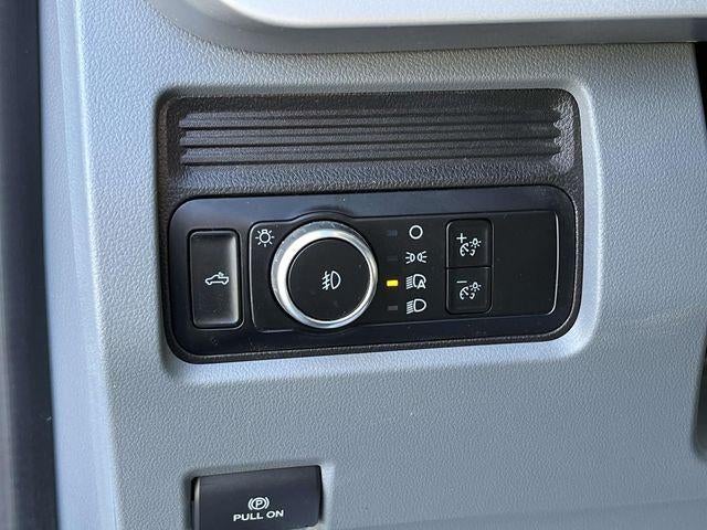 2024 Ford Super Duty F-350 DRW XLT 4WD Crew Cab 8' Box