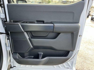 2022 Ford F-150 XL 2WD SuperCrew 5.5' Box