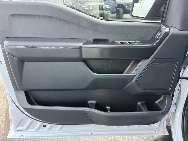 2022 Ford F-150 XL 2WD SuperCrew 5.5' Box