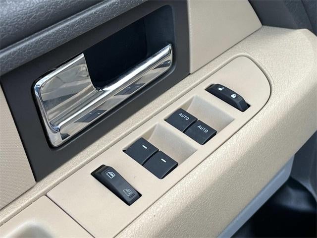 2013 Ford F-150 2WD SuperCrew 5-1/2 Ft Box XLT