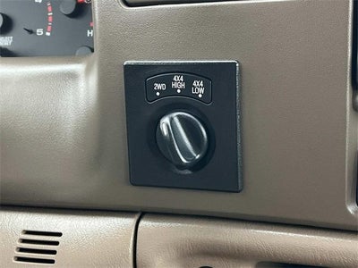 2004 Ford Super Duty F-350 SRW Lariat