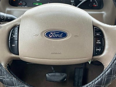 2004 Ford Super Duty F-350 SRW Lariat