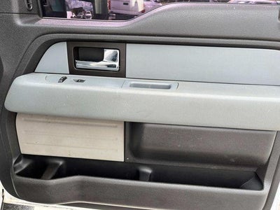 2014 Ford F-150 4WD SuperCab 8 Ft Box XLT w/HD Payload Pkg