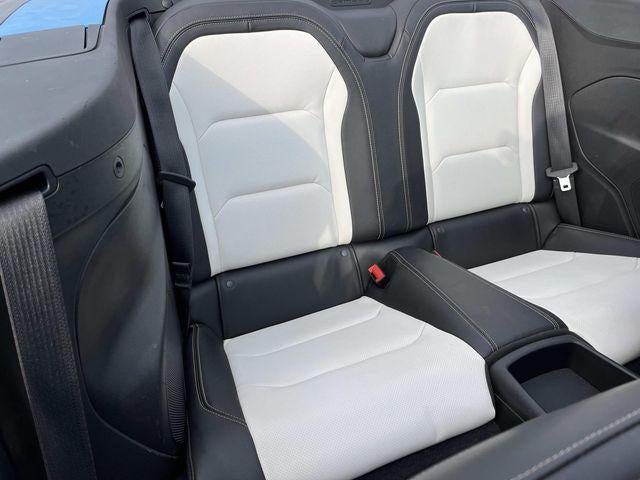 2022 Chevrolet Camaro 2dr Convertible 2LT