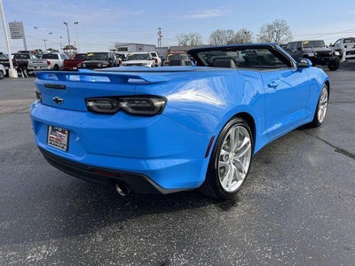 2022 Chevrolet Camaro 2dr Convertible 2LT