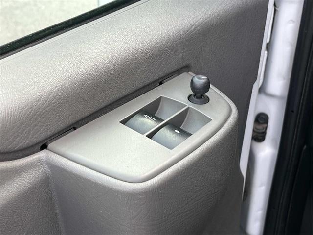 2019 Chevrolet Express Passenger 3500 Regular Wheelbase Rear-Wheel Drive 1LT