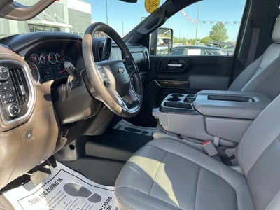 2022 Chevrolet Silverado 2500 HD Crew Cab Standard Box 4-Wheel Drive LT