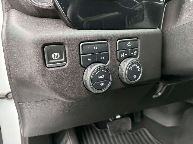 2024 Chevrolet Silverado 3500 HD Crew Cab Long Box 4-Wheel Drive LT