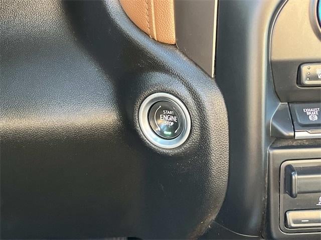 2022 Chevrolet Silverado 3500 HD Crew Cab Long Box 4-Wheel Drive High Country