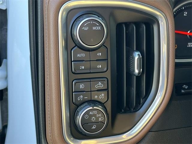 2022 Chevrolet Silverado 3500 HD Crew Cab Long Box 4-Wheel Drive High Country