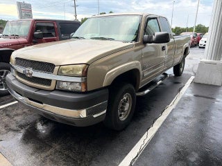 2004 Chevrolet Silverado 2500 HD LS