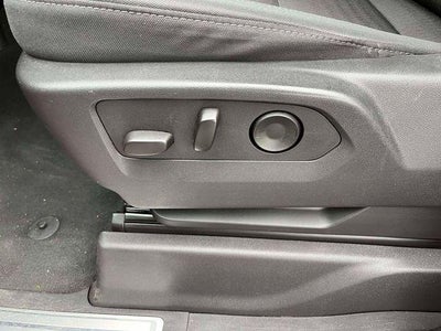 2025 Chevrolet Silverado 1500 Crew Cab Short Box 2-Wheel Drive LT